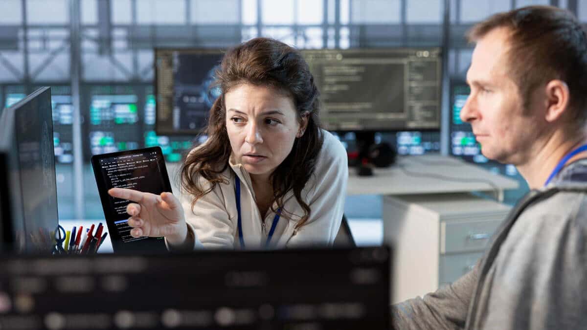 Technician providing ad-hoc IT support